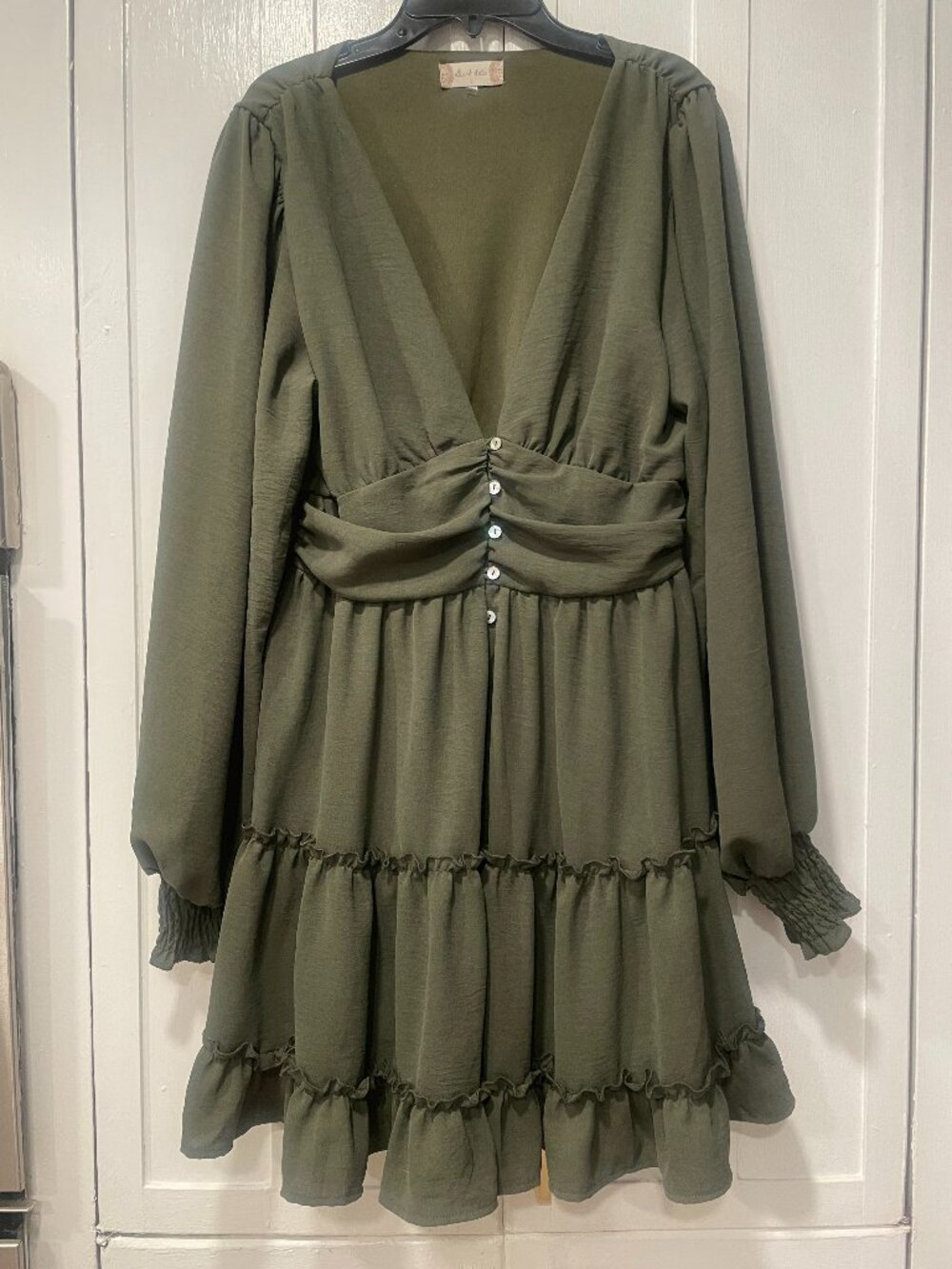 Altar'd State Tiered Lined Long Sleeve Ruffle Low V-Neck Size Large